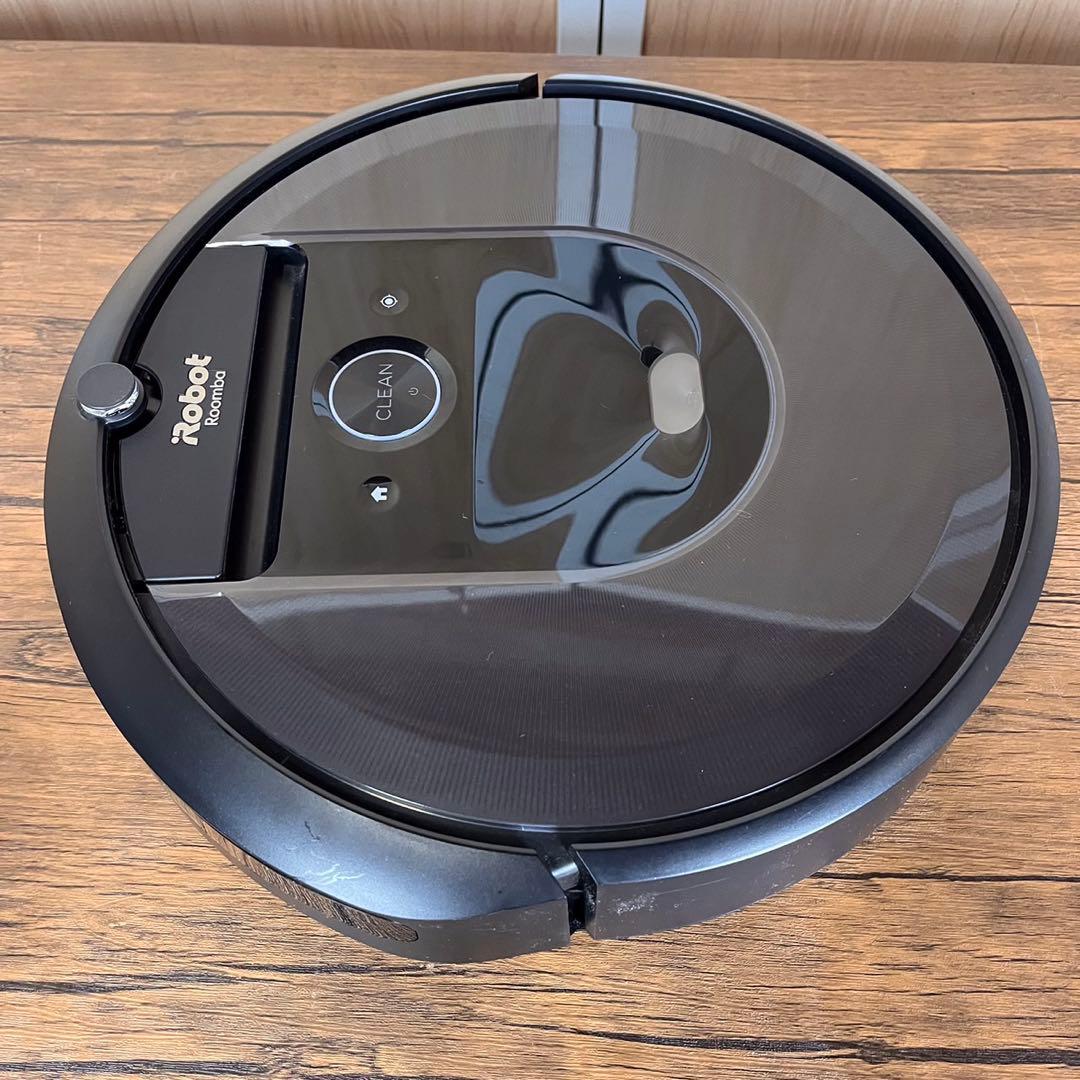 【匿名発送】iRobot アイロボット ルンバi7 ロボット掃除機 ブラック