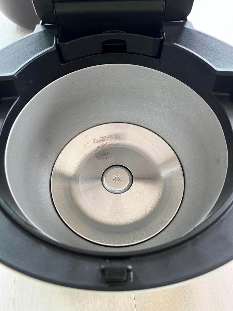 ヘルシオ　ホットクック　KN-HW24G-W