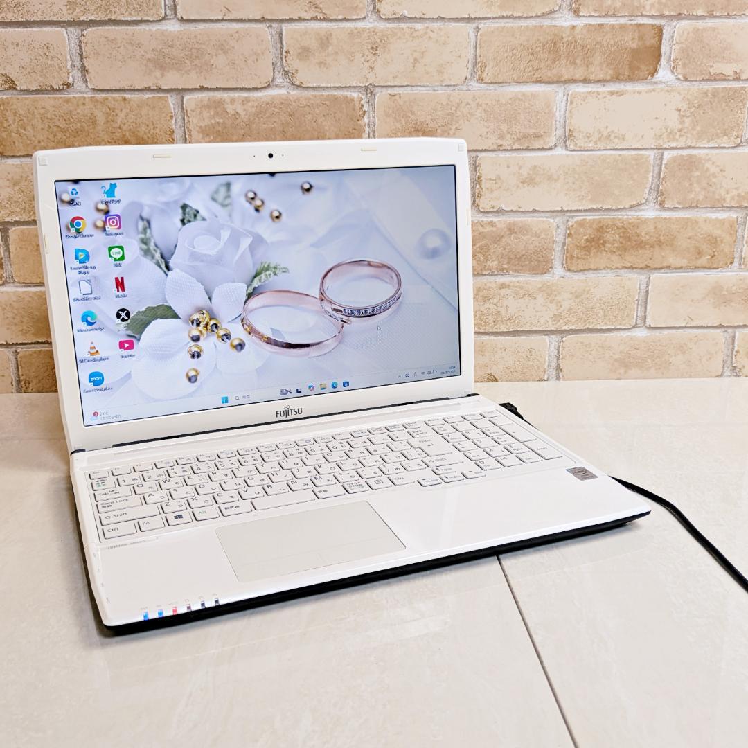 SSD256爆速・i3☆初心者OK！即使用可☆Win11ノートパソコン☆H27