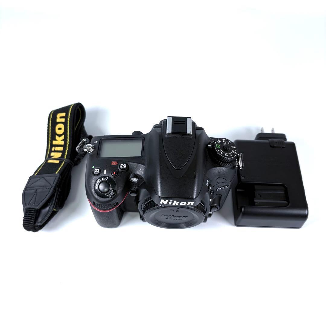 ニコン⚫︎Nikon D600 デジタル一眼レフカメラ 本体