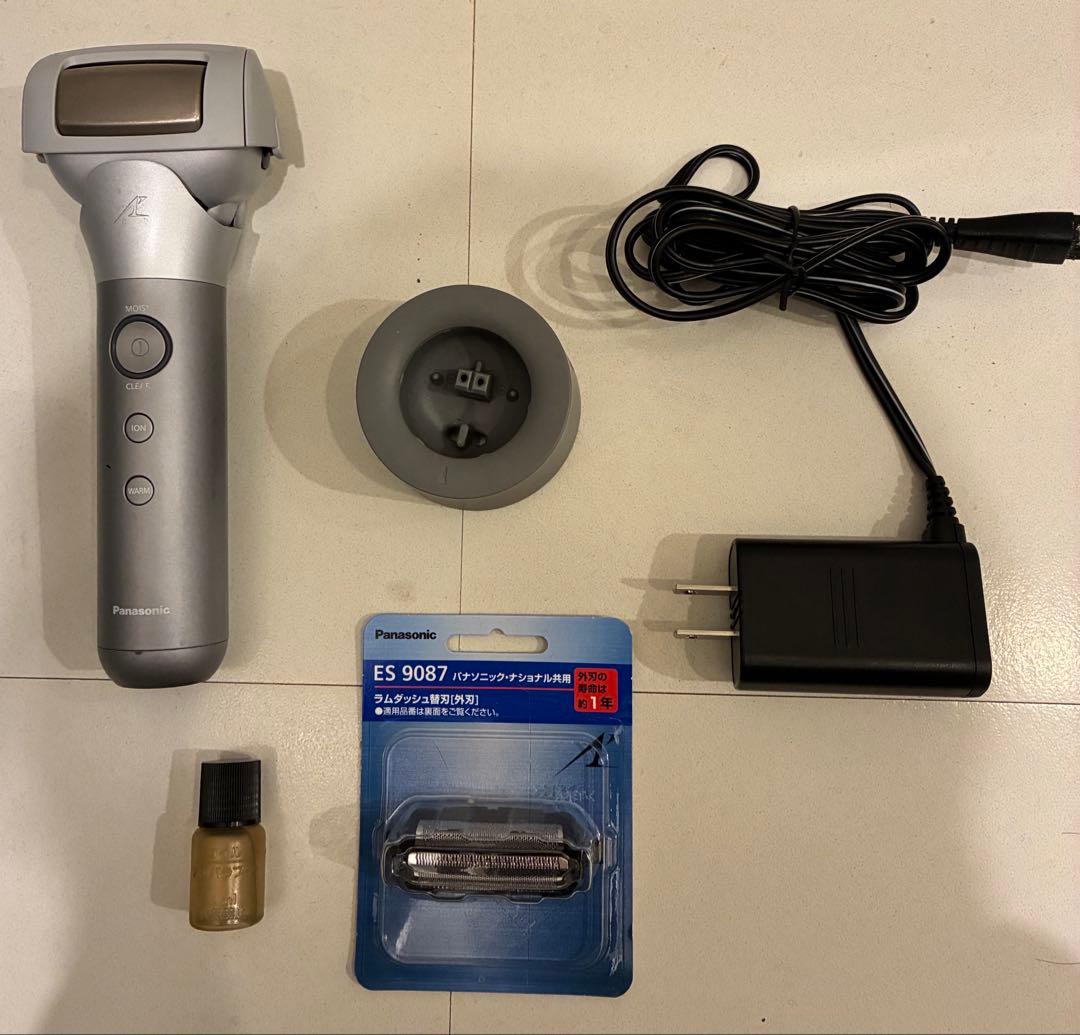 Panasonic スキンケアシェーバー　ES-MT22