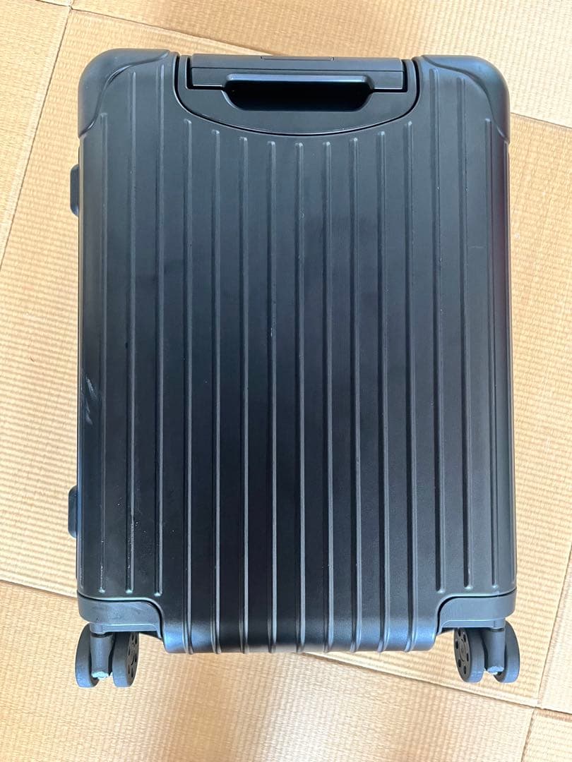 3回だけ使用RIMOWA リモワ Essential キャビン マットブラック
