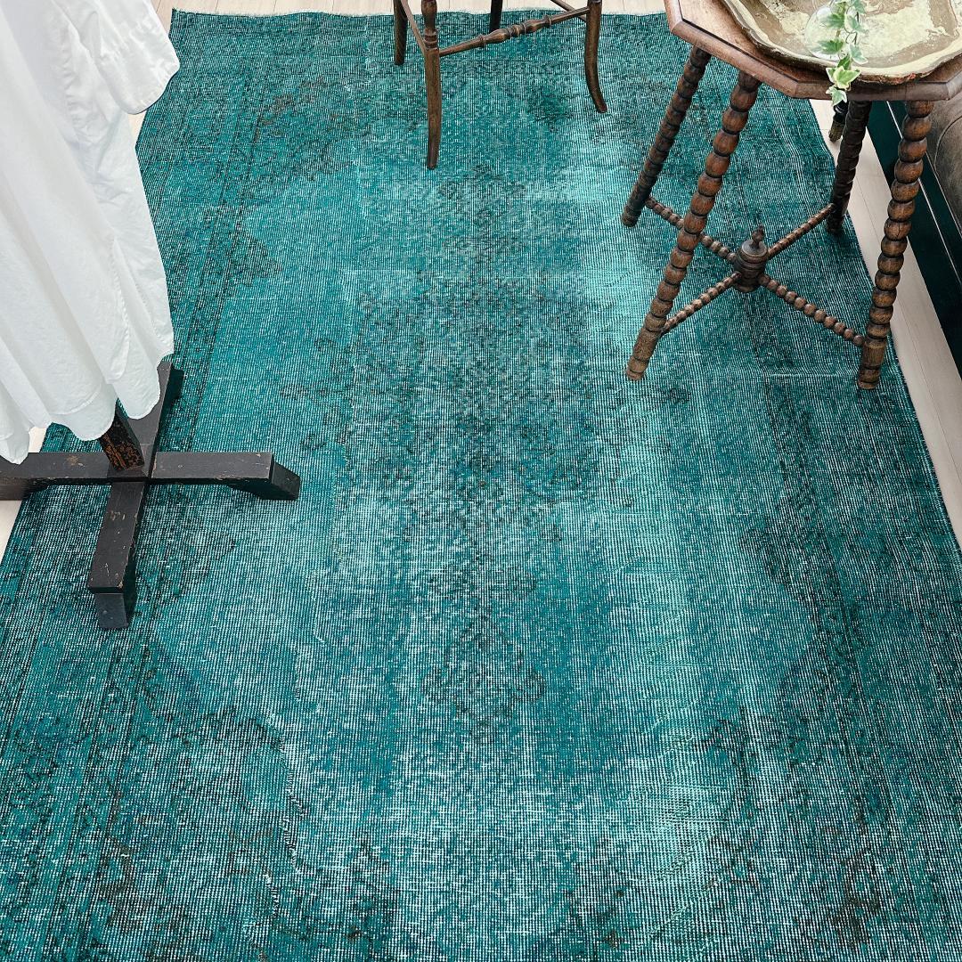 トルコヴィンテージラグ A82 大判 ダークターコイズブルー オーバーダイラグ