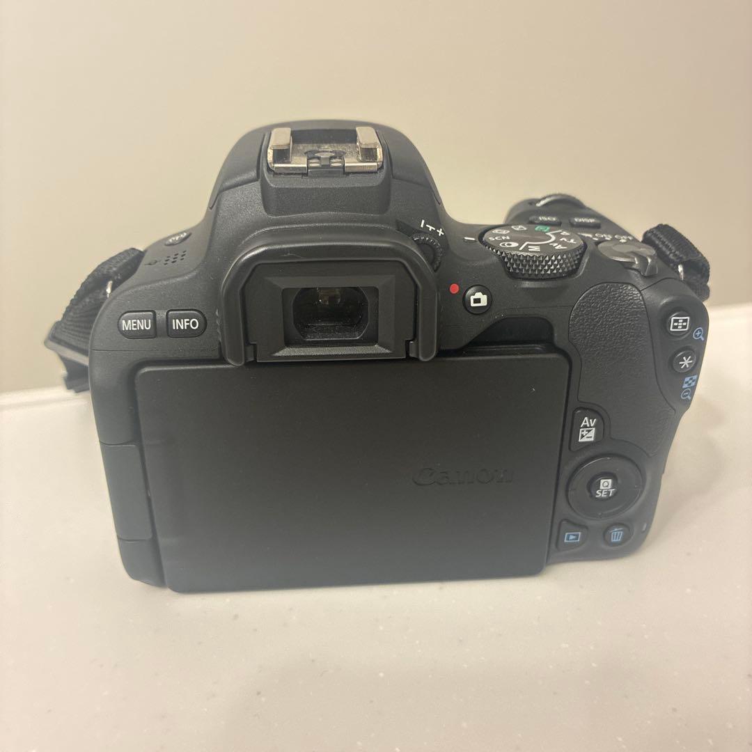 【値下げ】CANON EOS Kiss X9