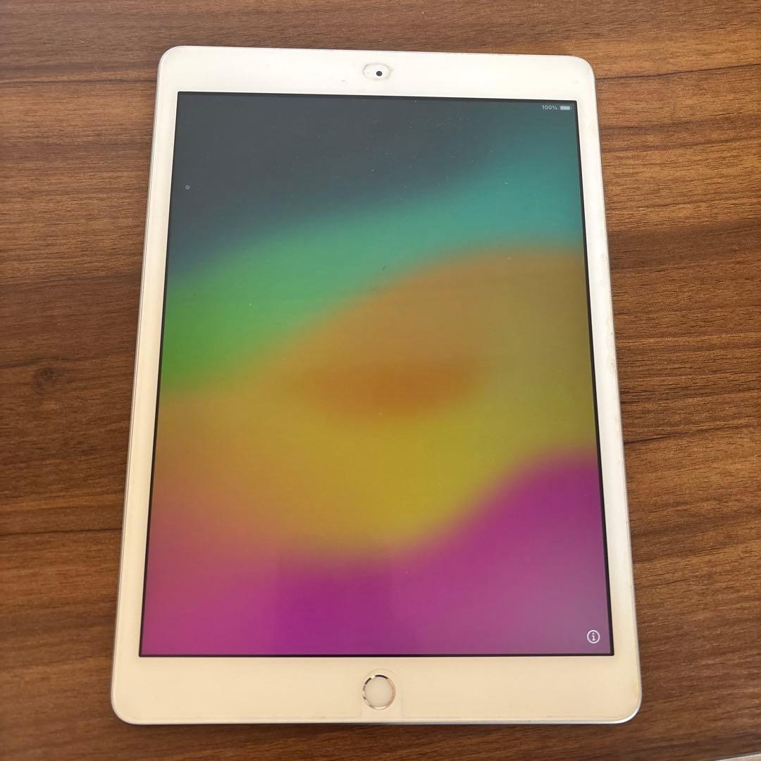 iPad 第8世代 WiFiモデル 32GB フィルム,箱付き
