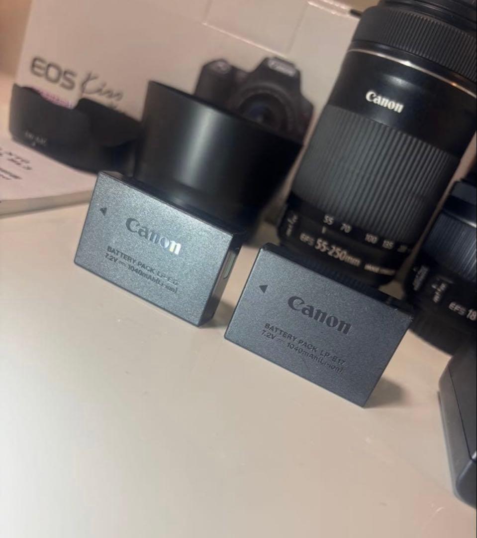 超美品 【Canon EOS Kiss X10 ダブルズームキット】