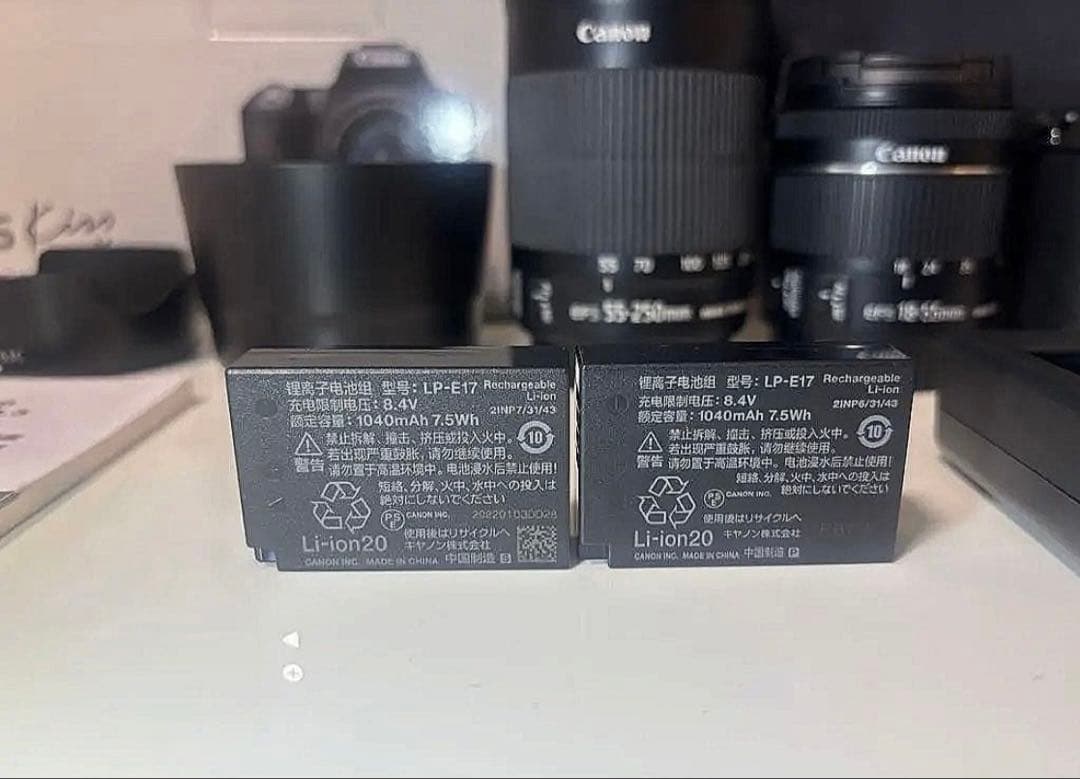 超美品 【Canon EOS Kiss X10 ダブルズームキット】