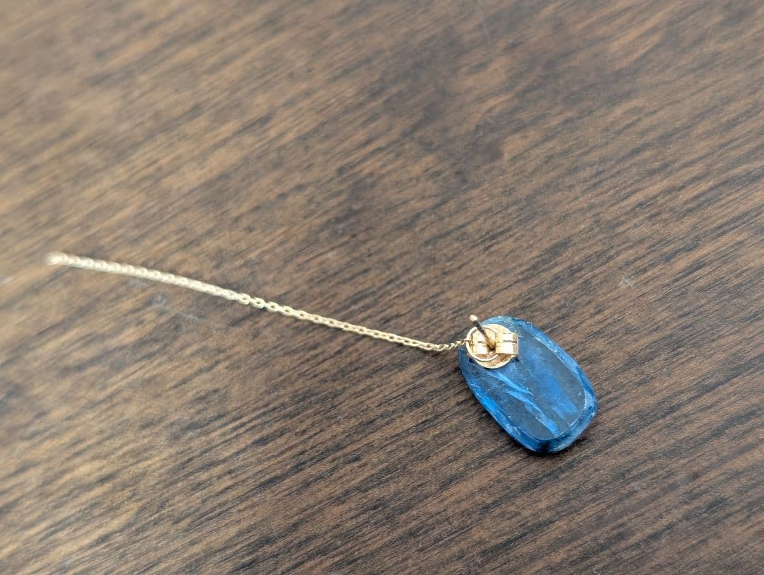 MONAKA Jewellery　モナカ　フラットピアス　カイヤナイト