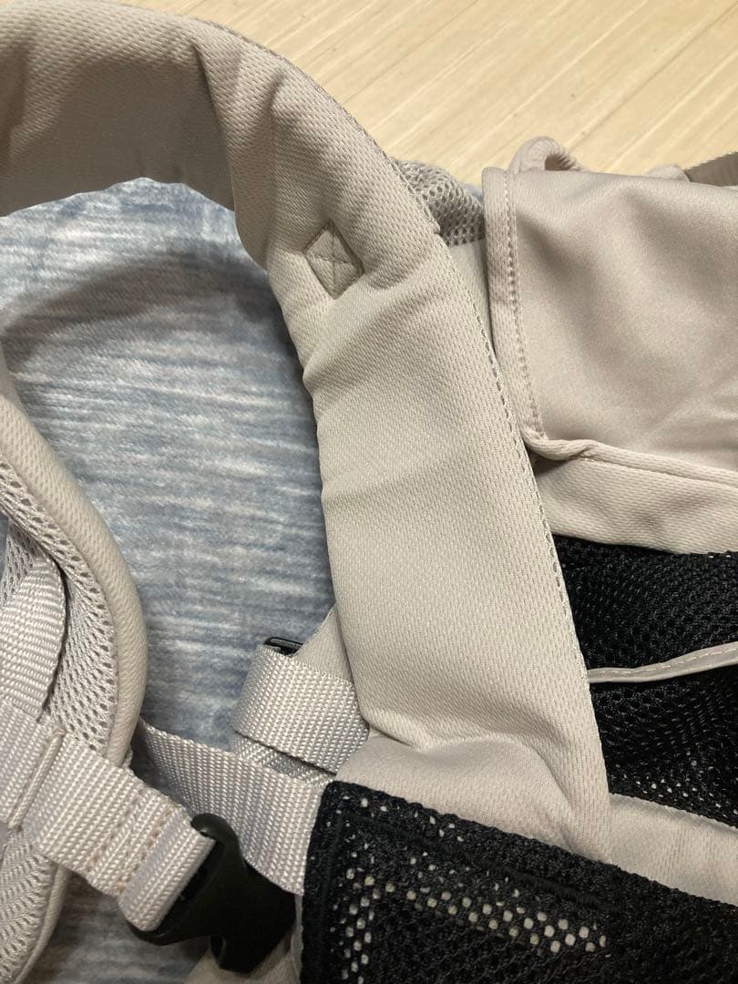 Aprica Laclis ラクリス 抱っこ紐　ホワイトアッシュ（ベージュ）