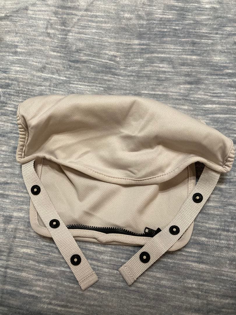 Aprica Laclis ラクリス 抱っこ紐　ホワイトアッシュ（ベージュ）