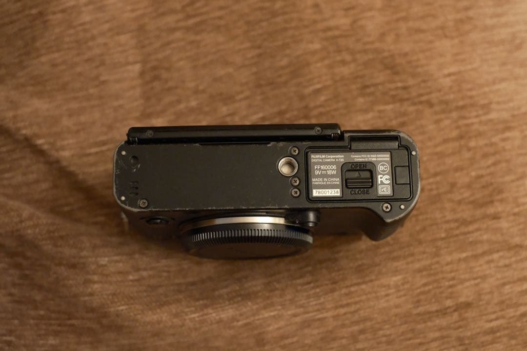 FUJIFILM X-T20 ミラーレスカメラ