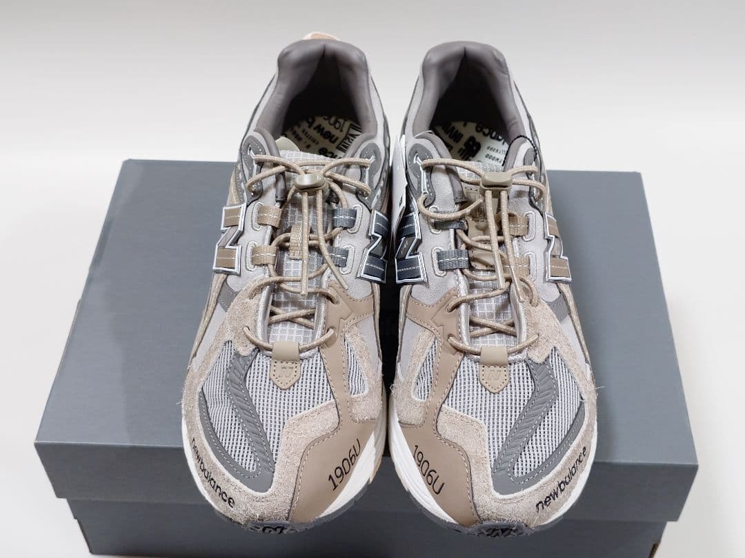 インヴィンシブル × エヌハリウッド × ニューバランス 1906U