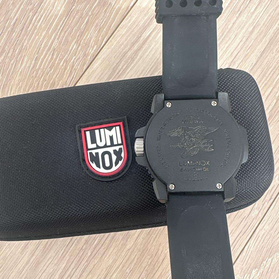 LUMINOX SWISS ブラック