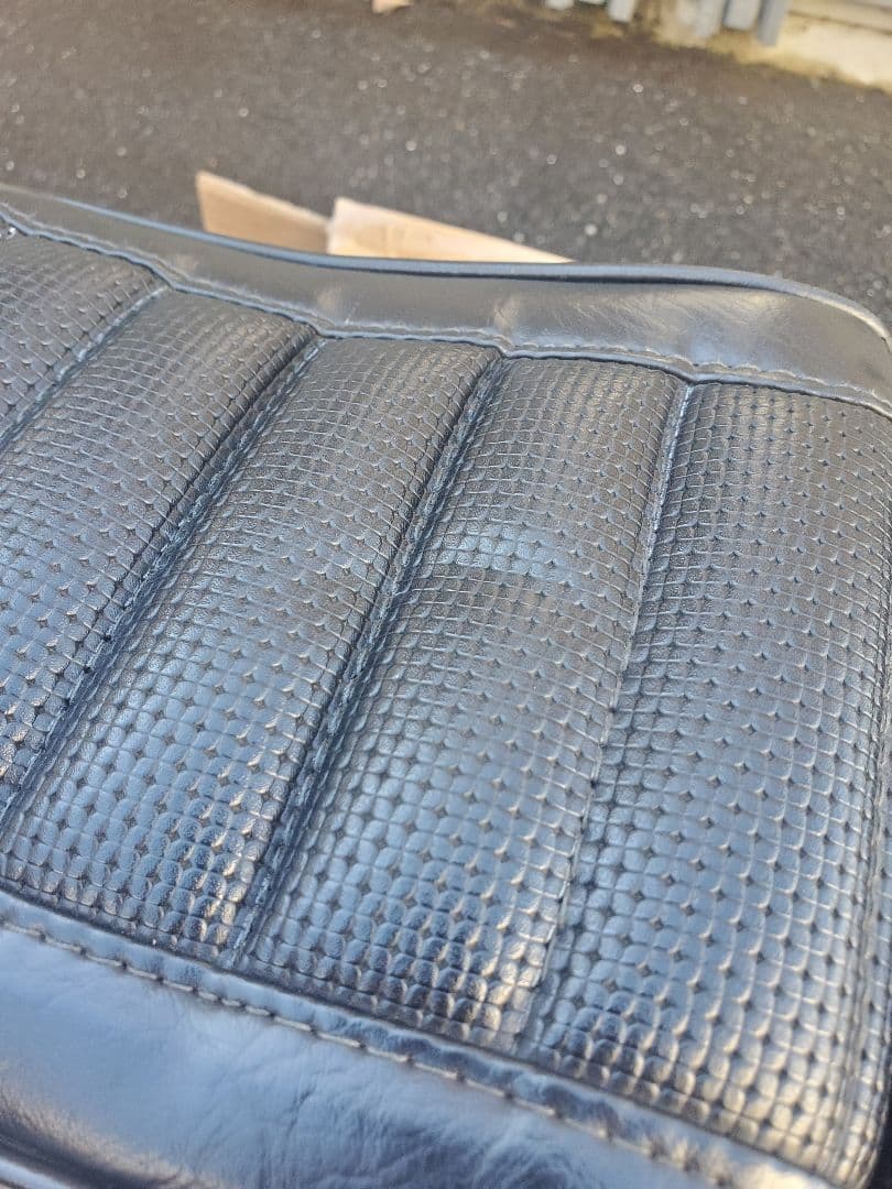 サンダンス SUNDANCE ダイナ DYNA シート ハーレー