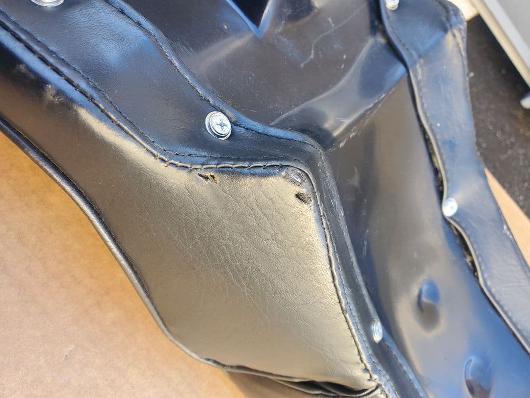 サンダンス SUNDANCE ダイナ DYNA シート ハーレー