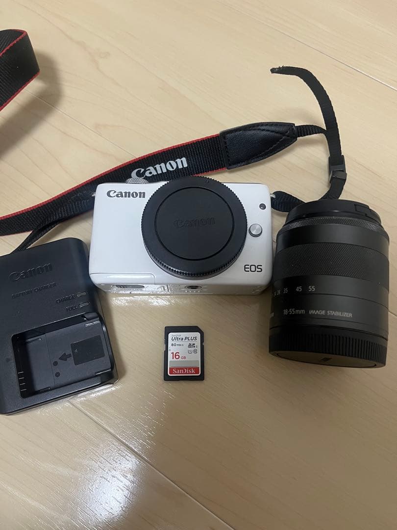 Canon EOS M10 レンズキット ホワイトミラーレス一眼