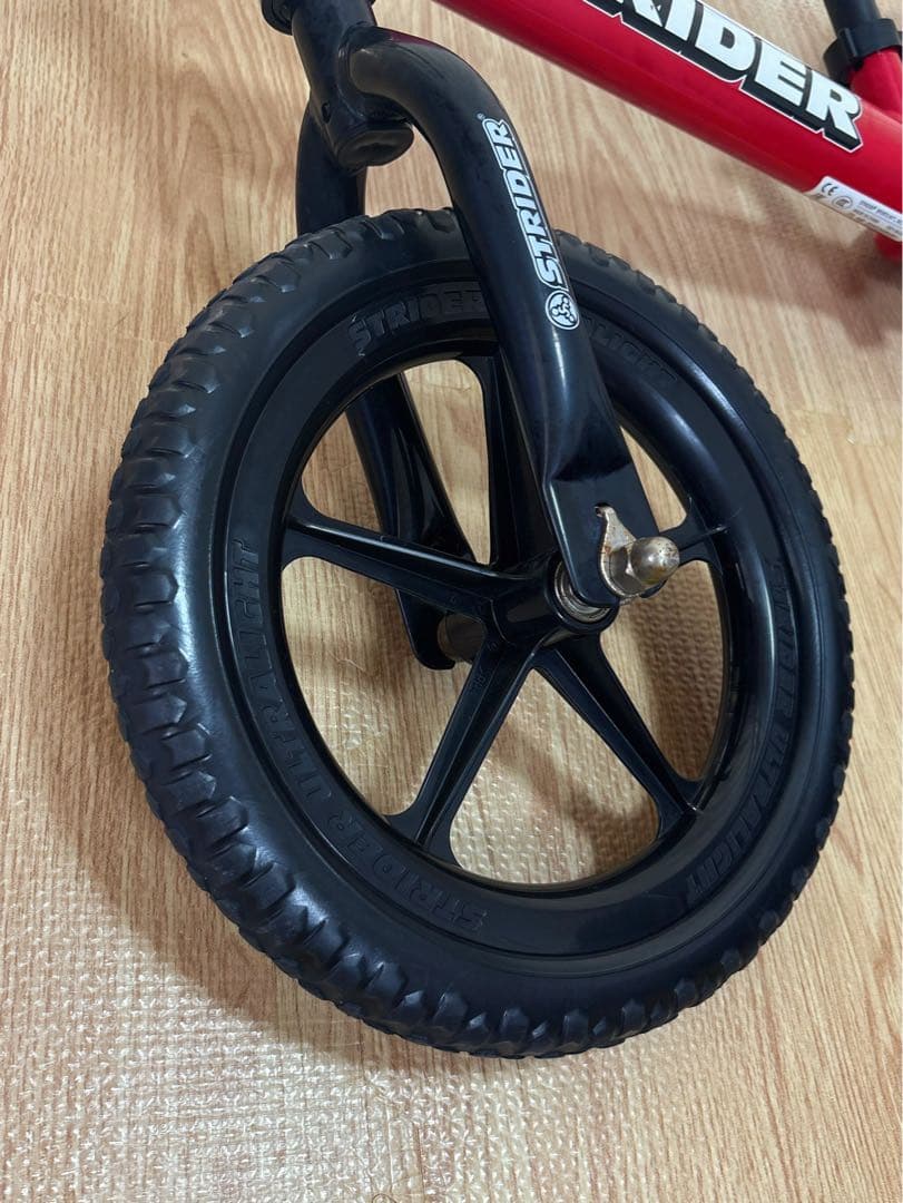 STRIDER ストライダー クラシック バランスバイク 赤 レッド 正規