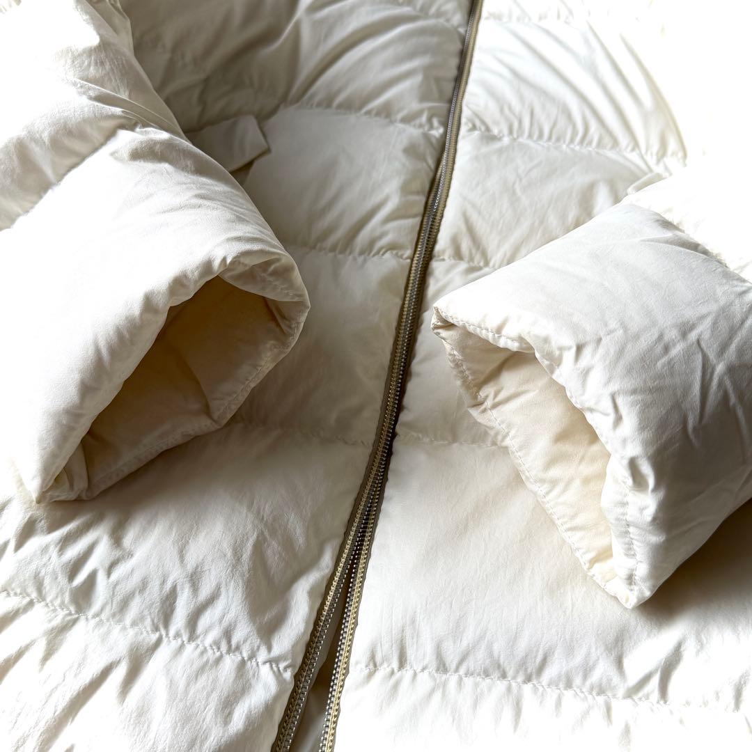 美品 ヘルノ HERNO 背中ウール切替 ダウンコート 44 オフホワイト