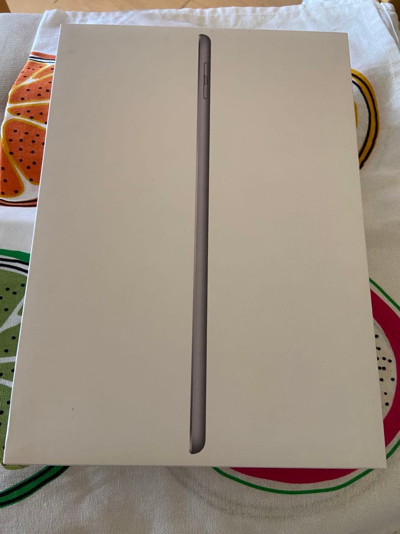 iPad 第6世代 32GB Wi-Fiモデル 刻印あり