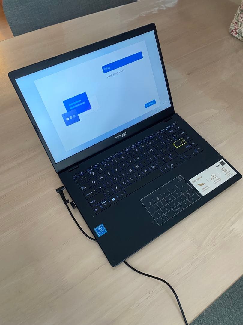 ASUS 14インチ Windows11ノートパソコン