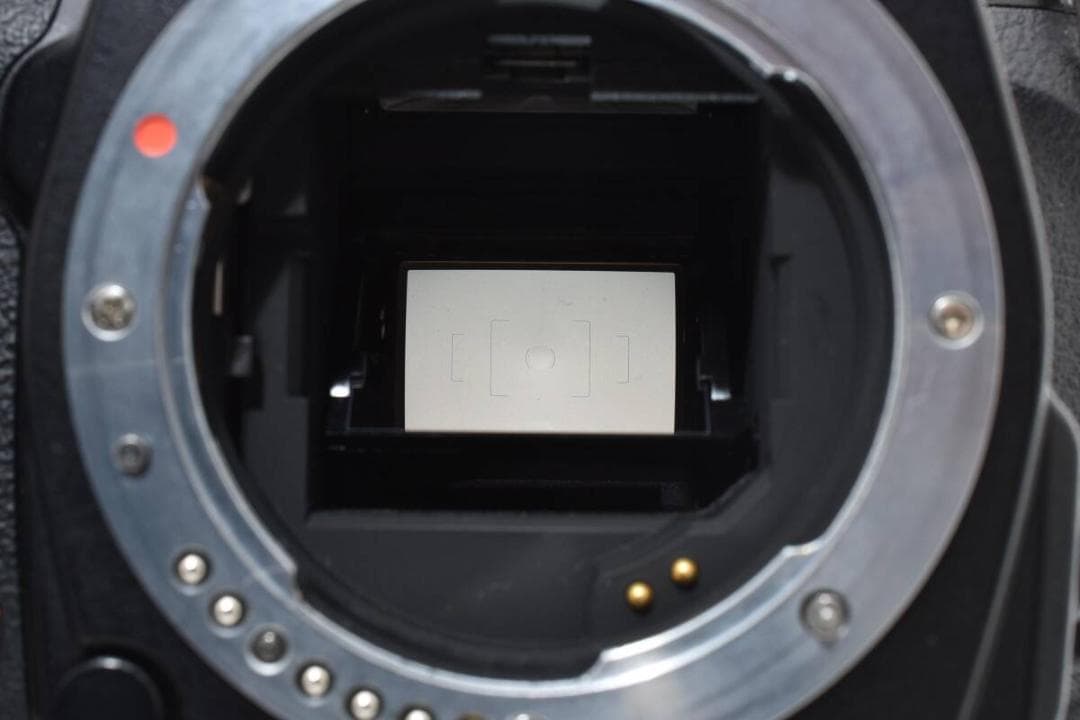 【美品】PENTAX K-5 ボディ バッテリー付 【動作確認済】