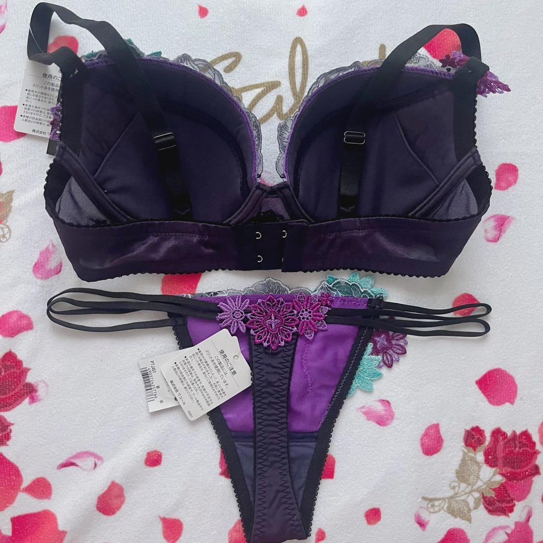 ワコール　サルート 南アフリカ　51G VI ブラ　ソング　M