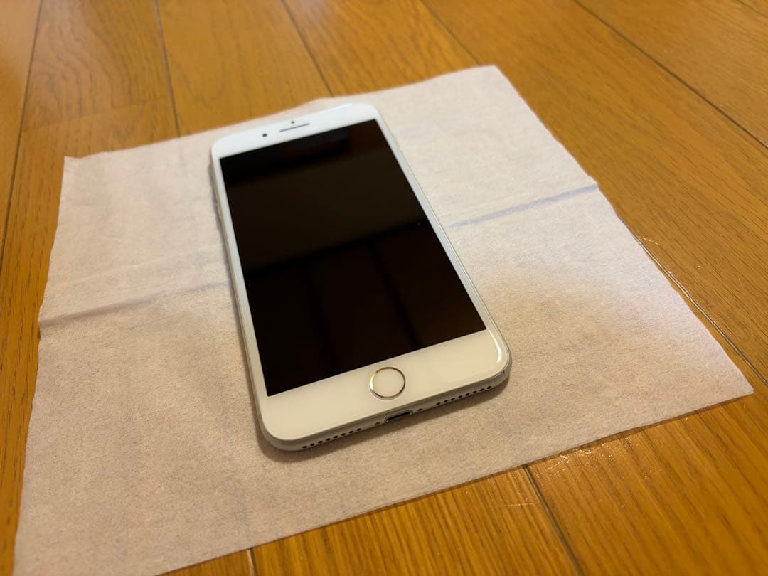 Apple iPhone 7 Plus 128GB シルバー