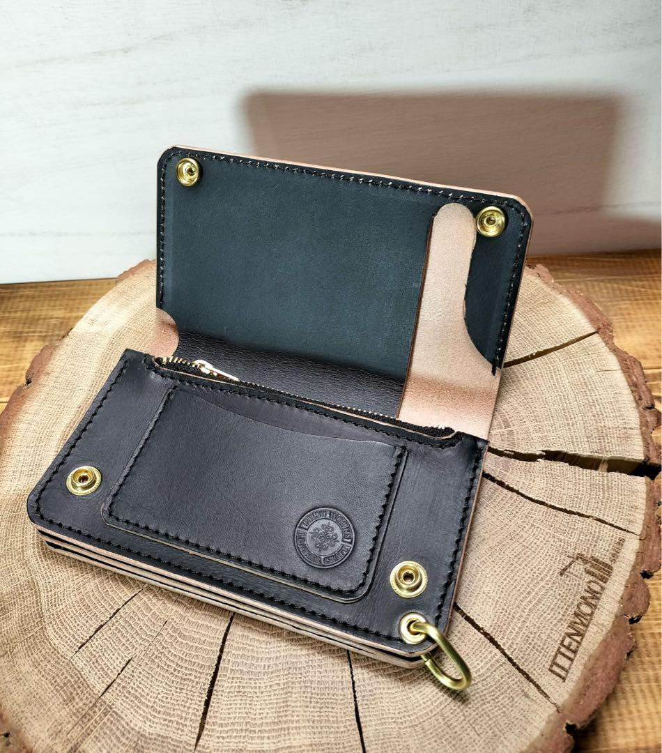 姫路レザー　茶芯黒　札ポケット付きミドルトラッカーウォレット　真鍮　ハンドメイド