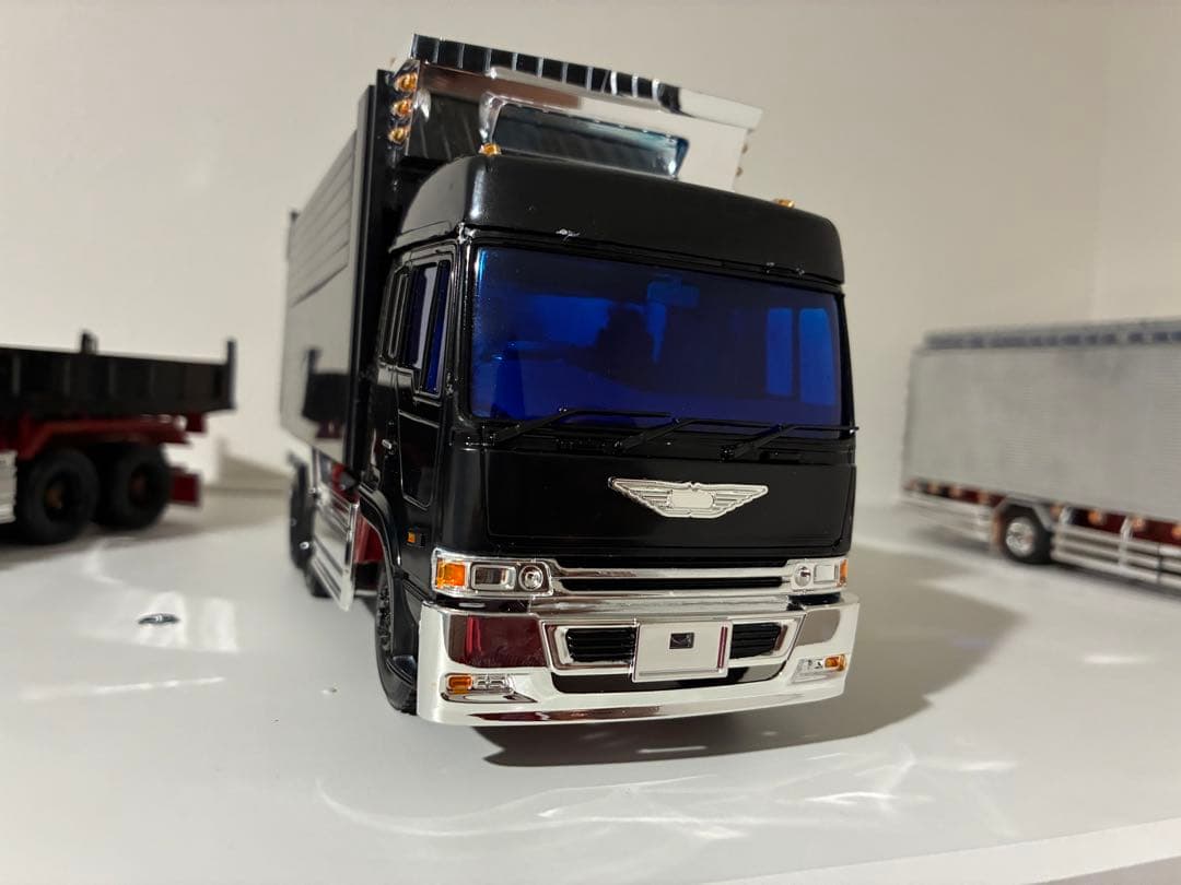 デコトラダンププラモデル二台セット