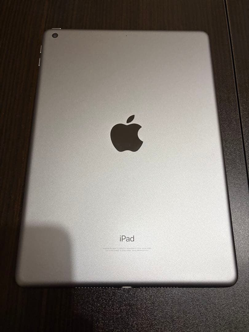 iPad 第6世代 Wi-Fiモデル 32GB スペースグレー 付属品完備