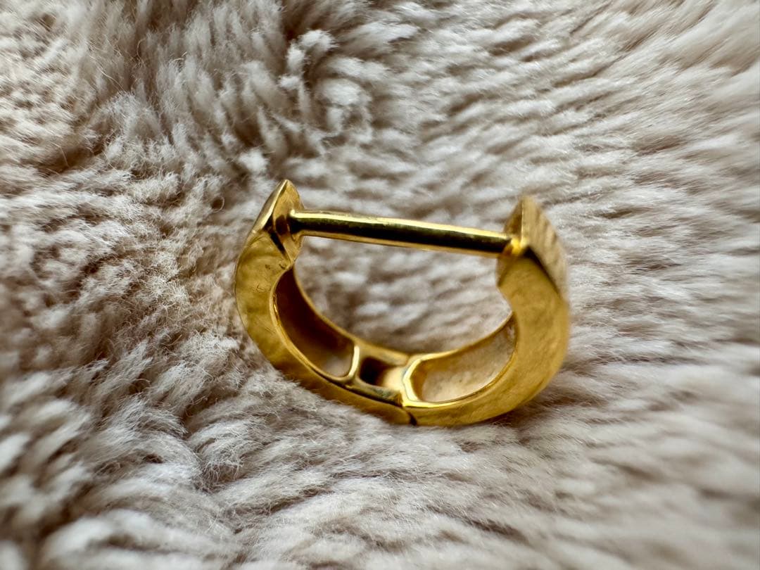 タイムセール★ジュエリーCarat 中折れ式フープピアス　K18フラット11mm