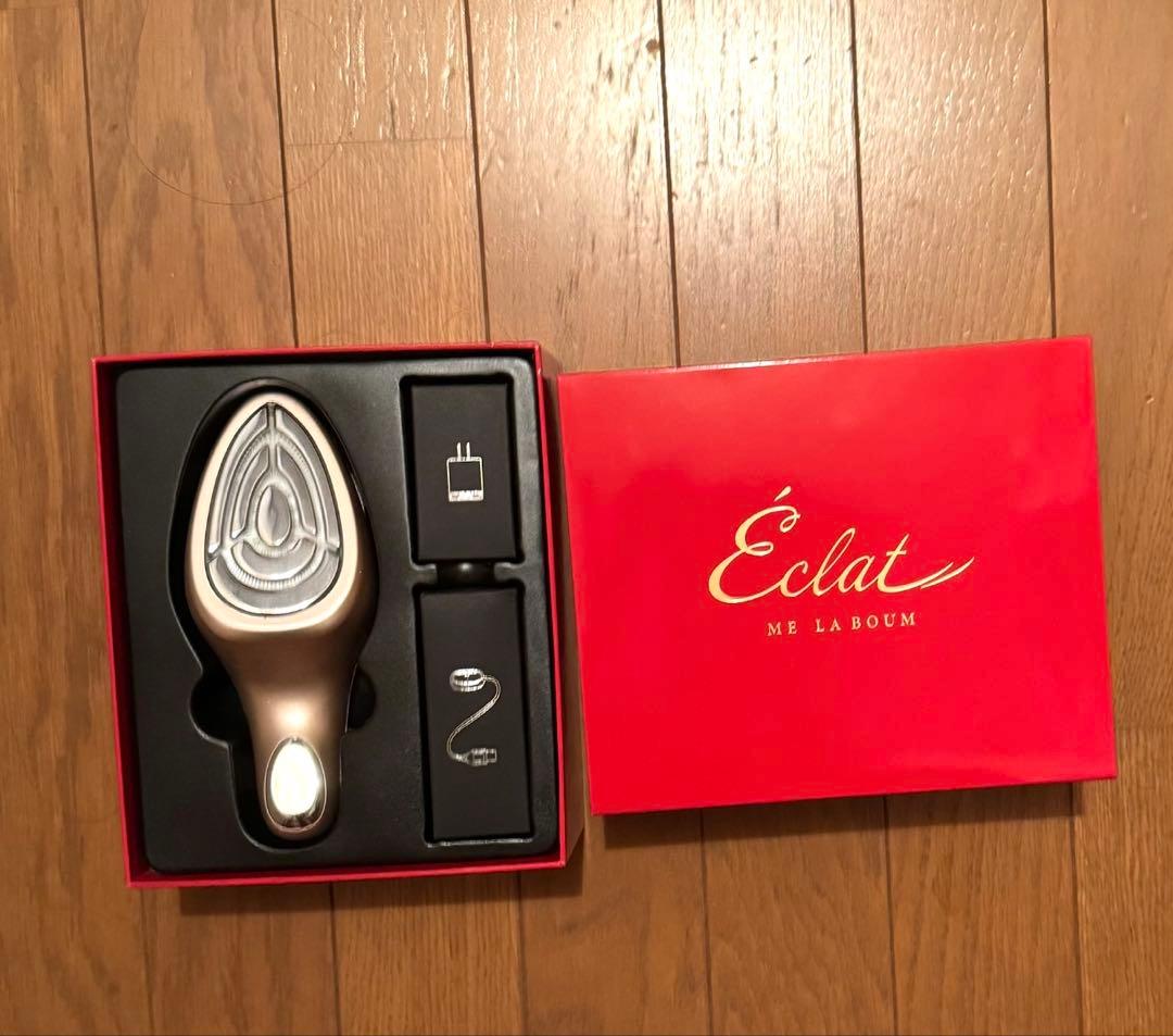 【まゆみん】Eclat ME LA BOUM 美顔器 充電器付き