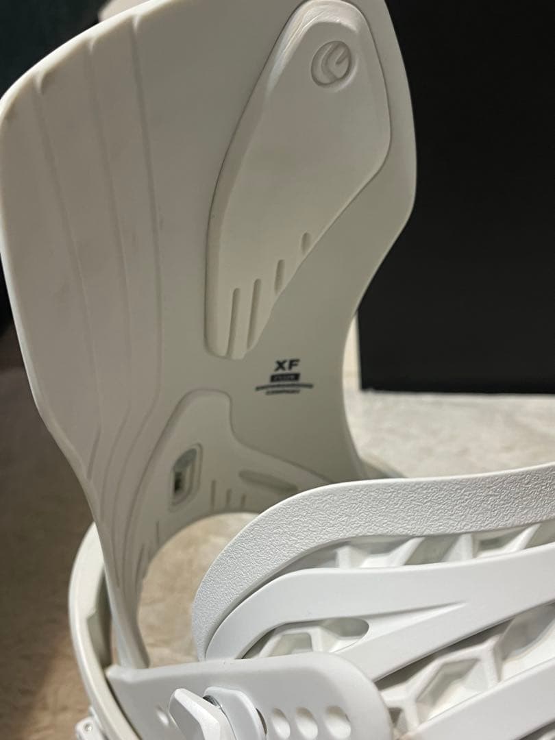 25-26 FLUX フラックス XF Mサイズ　ホワイト