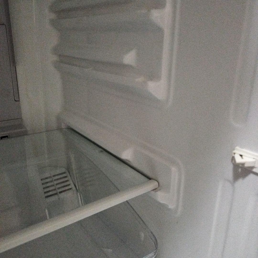 ☆お値下美品☆お洒落フロント面ガラス天板☆SHARP冷蔵庫 SJ-GD14F-W