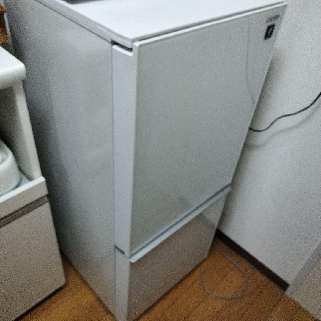 ☆お値下美品☆お洒落フロント面ガラス天板☆SHARP冷蔵庫 SJ-GD14F-W