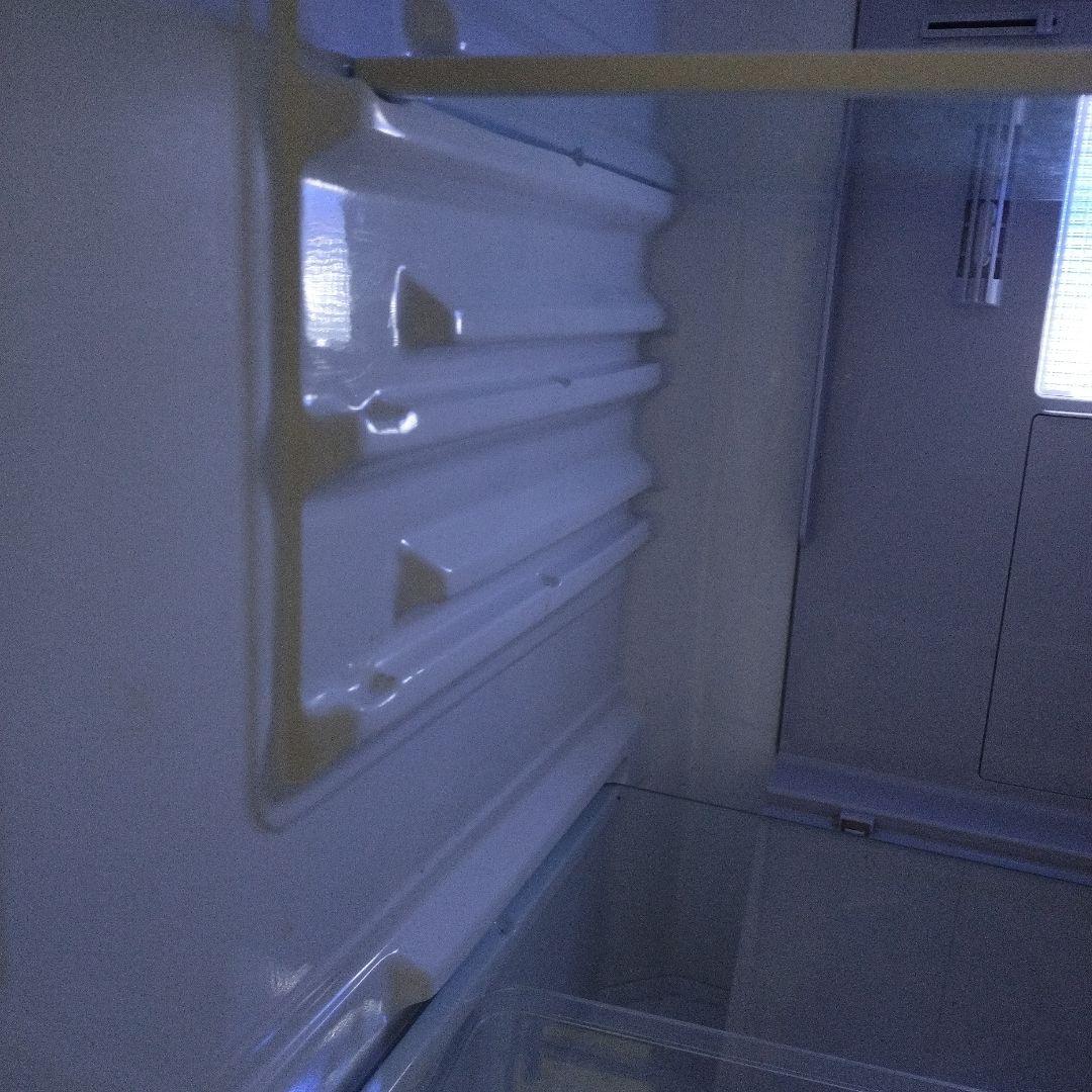 ☆お値下美品☆お洒落フロント面ガラス天板☆SHARP冷蔵庫 SJ-GD14F-W