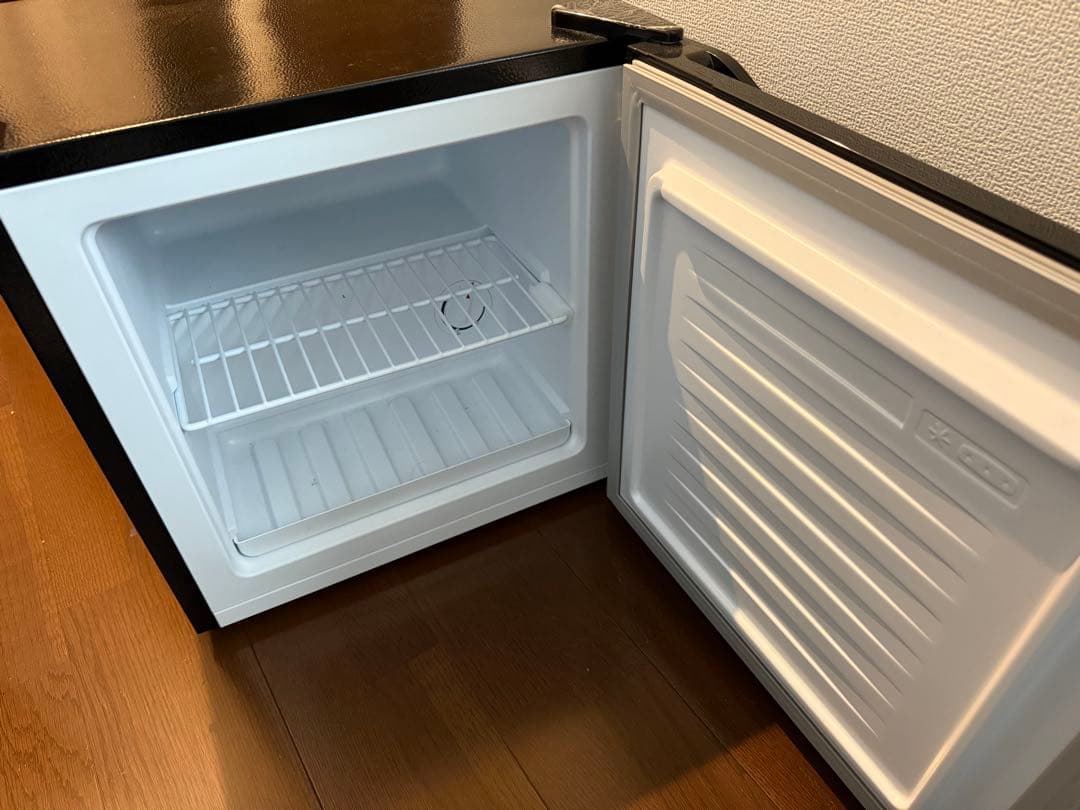 【美品】冷凍庫 JR031ML01GM（2022年製）前開き・30L