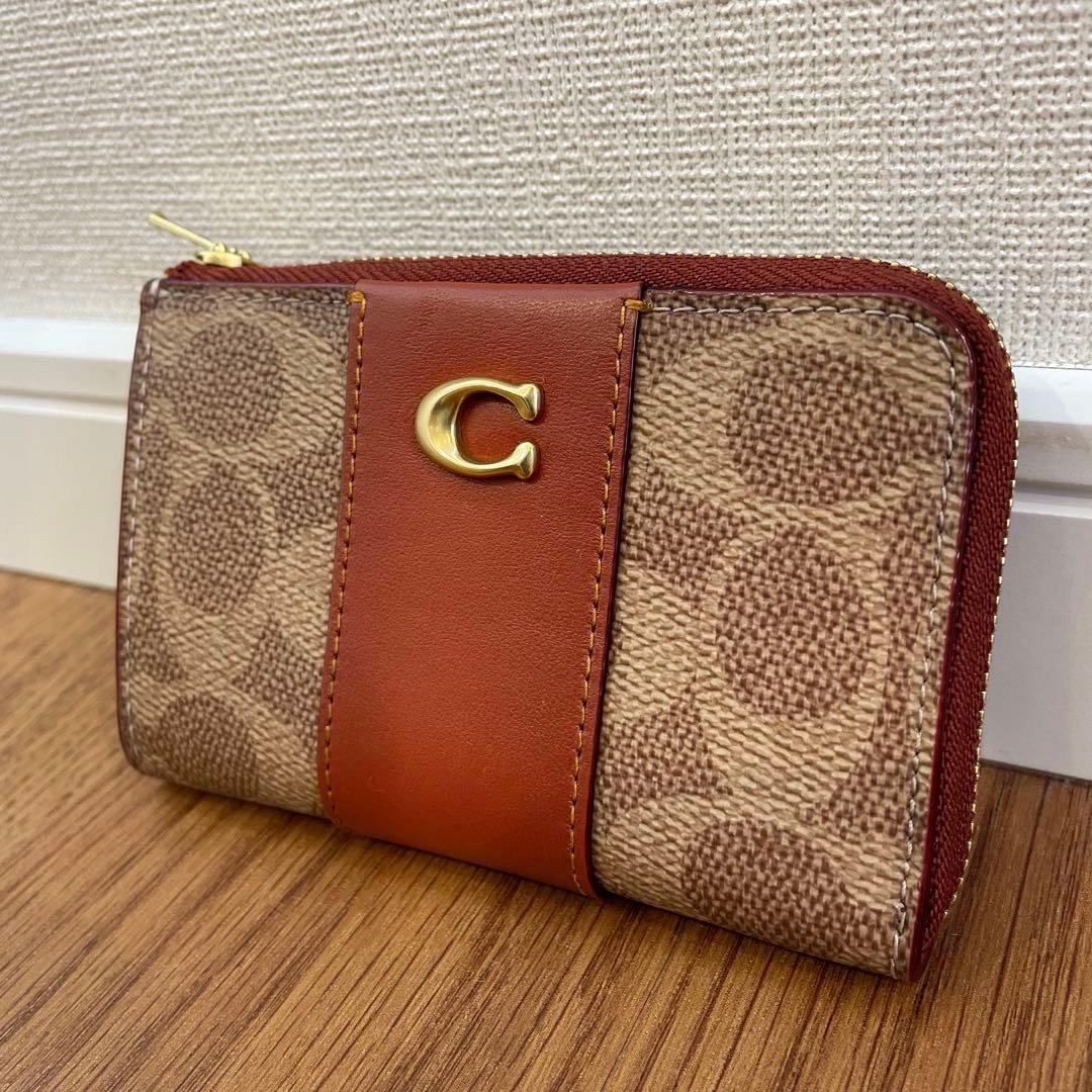 未使用品　COACH エッセンシャルLジップ キーケース シグネチャーキャンバス