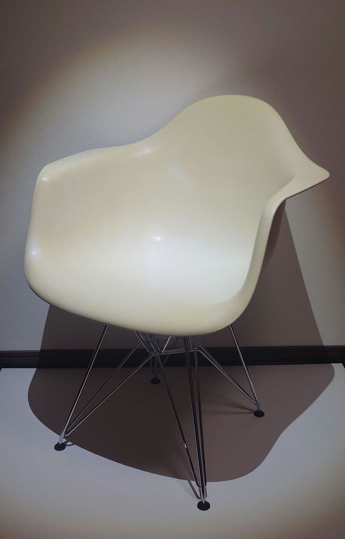 つ*1様 【極美品】ハーマンミラー ヴィトラ イームズ アームシェルチェア