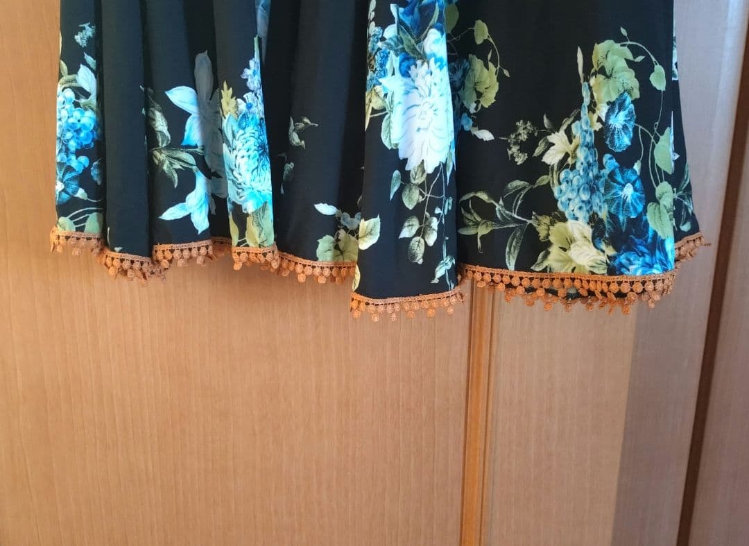 【フラメンコ】ソニアジョーンズ　練習用スカート　ファルダ