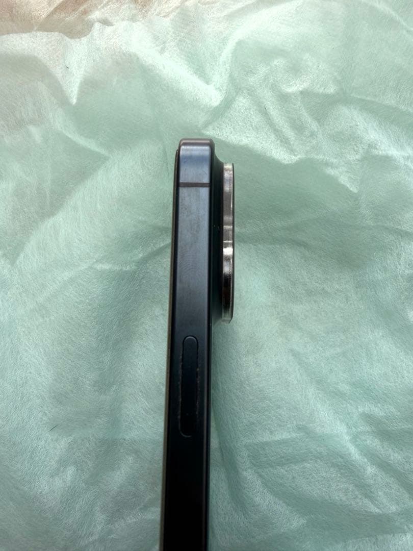 【極美品】iPhone 15 Pro 128GB 箱　ケーブル付