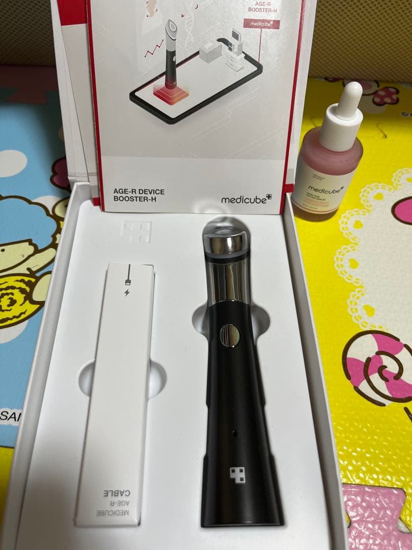 シ*ダ様 AGE-R BOOSTER 美顔器　メディキューブ　medicube