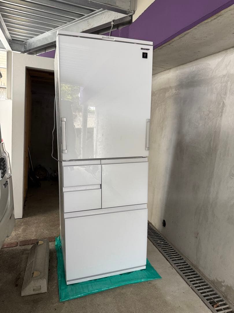 【配送料無料】シャープ　プラズマクラスター冷蔵冷凍庫