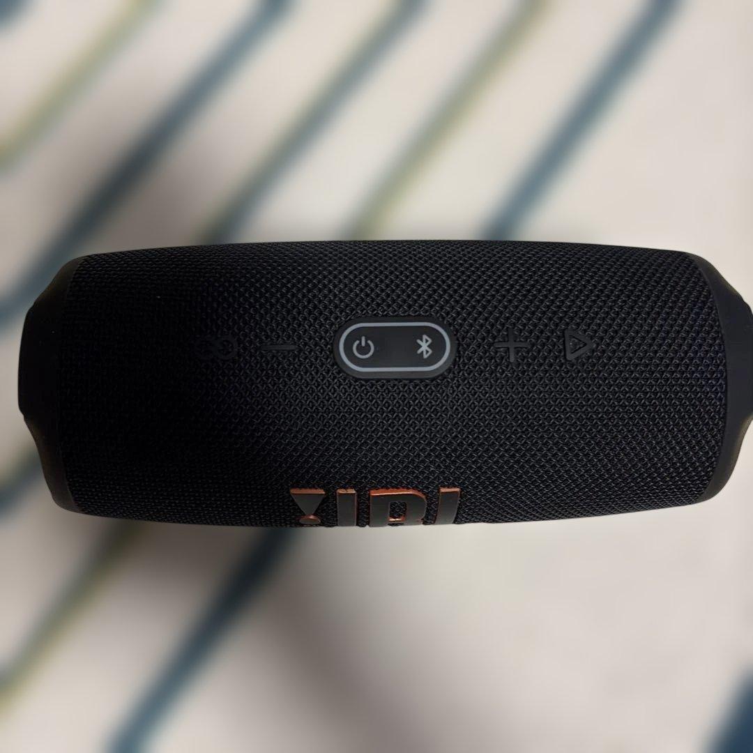 JBL ワイヤレススピーカー charge 5 ブラック　箱付き