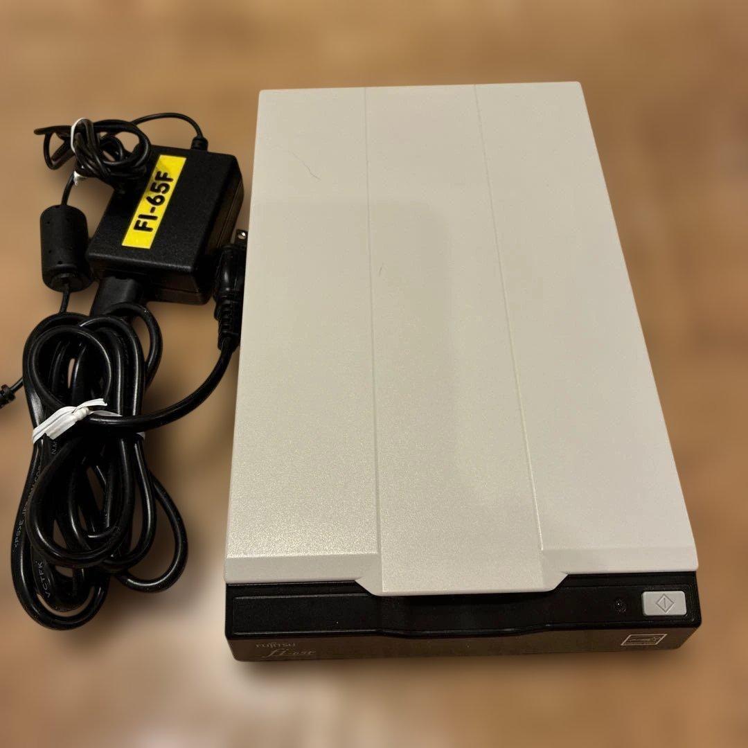 PFU FI-65F フラットベッドスキャナー