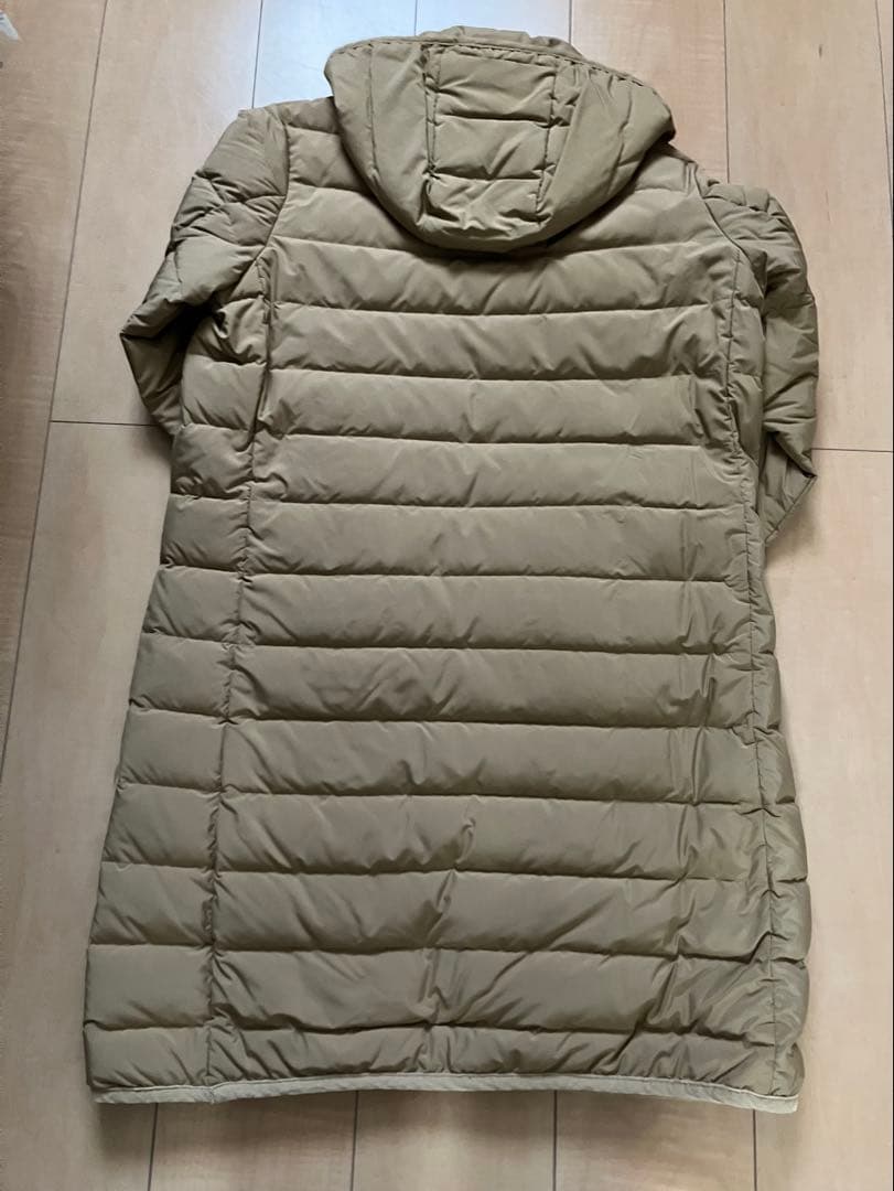 ヴァンソンエミレイユ　フード付きロングダウンコート