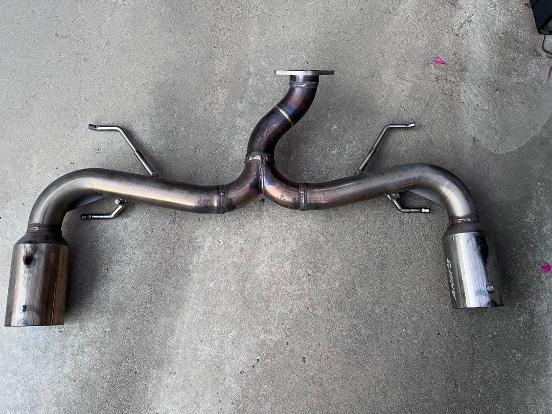 ロッソモデロ ARMS GT-304RGR GR86 ZN8 競技用 左右出し