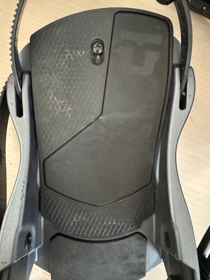 外人です UNION ATLAS 22-23 Mサイズ 左右色違い