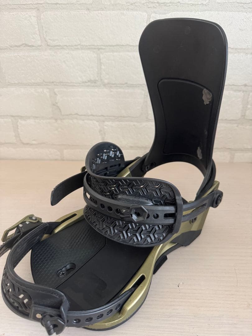 外人です UNION ATLAS 22-23 Mサイズ 左右色違い