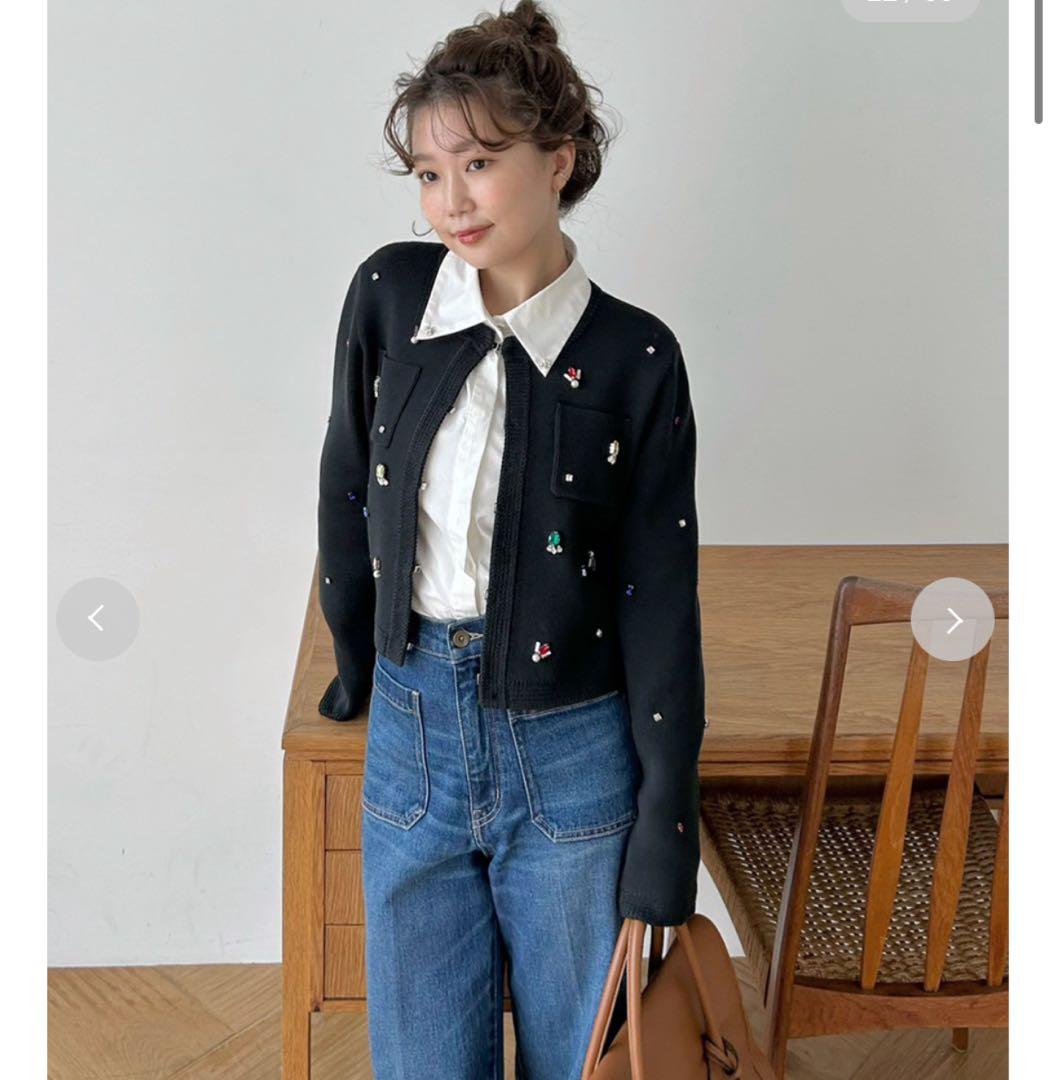 12日まで値下げ　LILY BROWNビーズ装飾付き黒クロップドジャケット